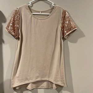 New w/o tags Peasant Tunic with sequin sleeves US L